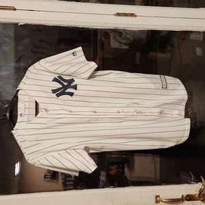NY YANKEES Derek Jeter Youth XL  18-20 Jersey